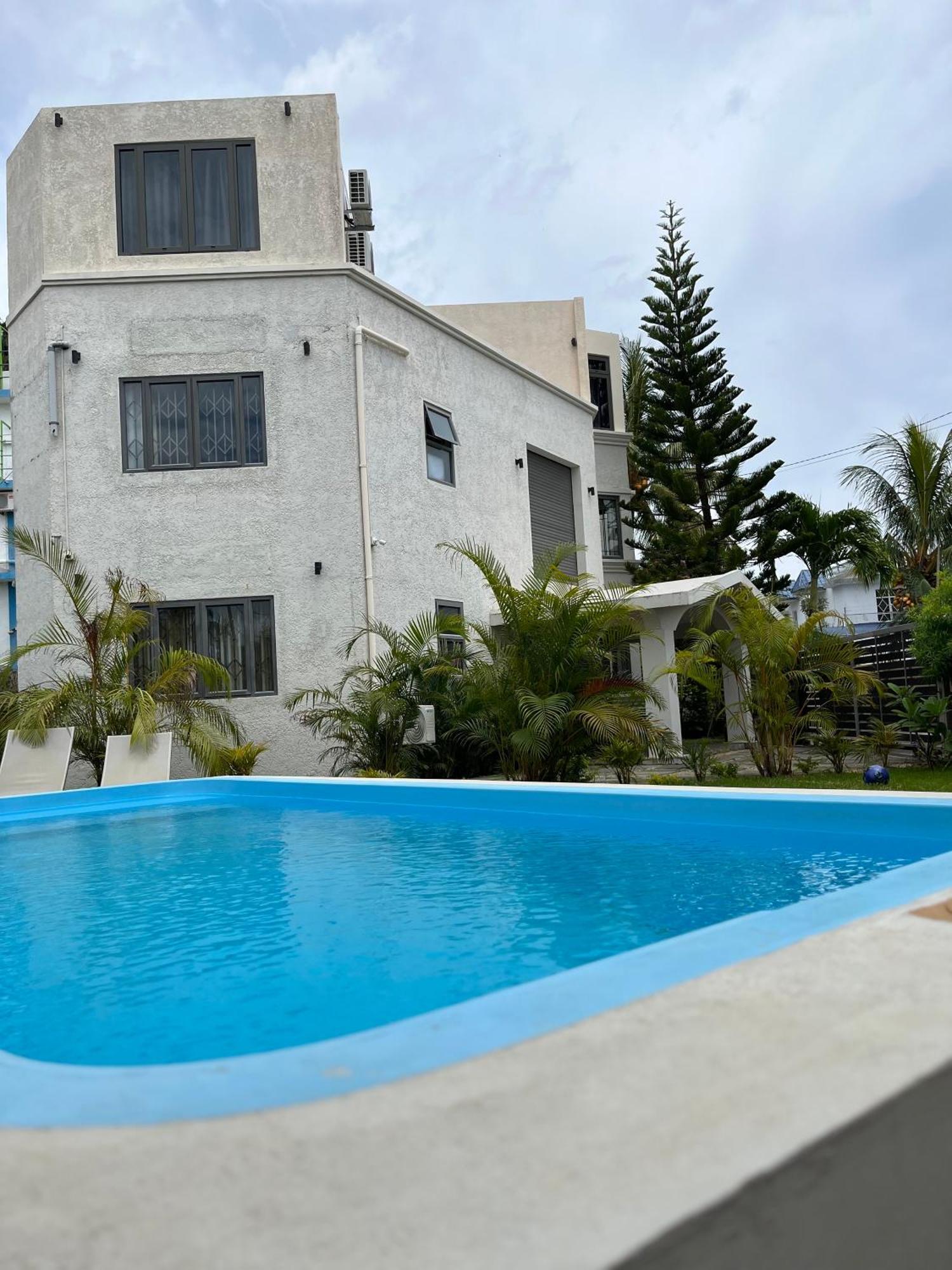 Cosy 2 Bedrooms Apts In Pereybere -Seasons Break Apartment 페레이베레 외부 사진