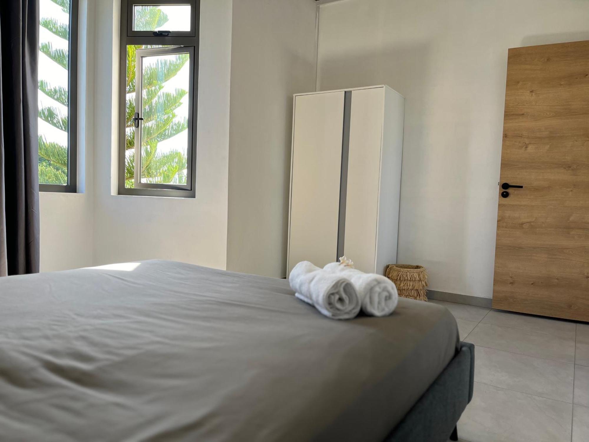 Cosy 2 Bedrooms Apts In Pereybere -Seasons Break Apartment 페레이베레 외부 사진