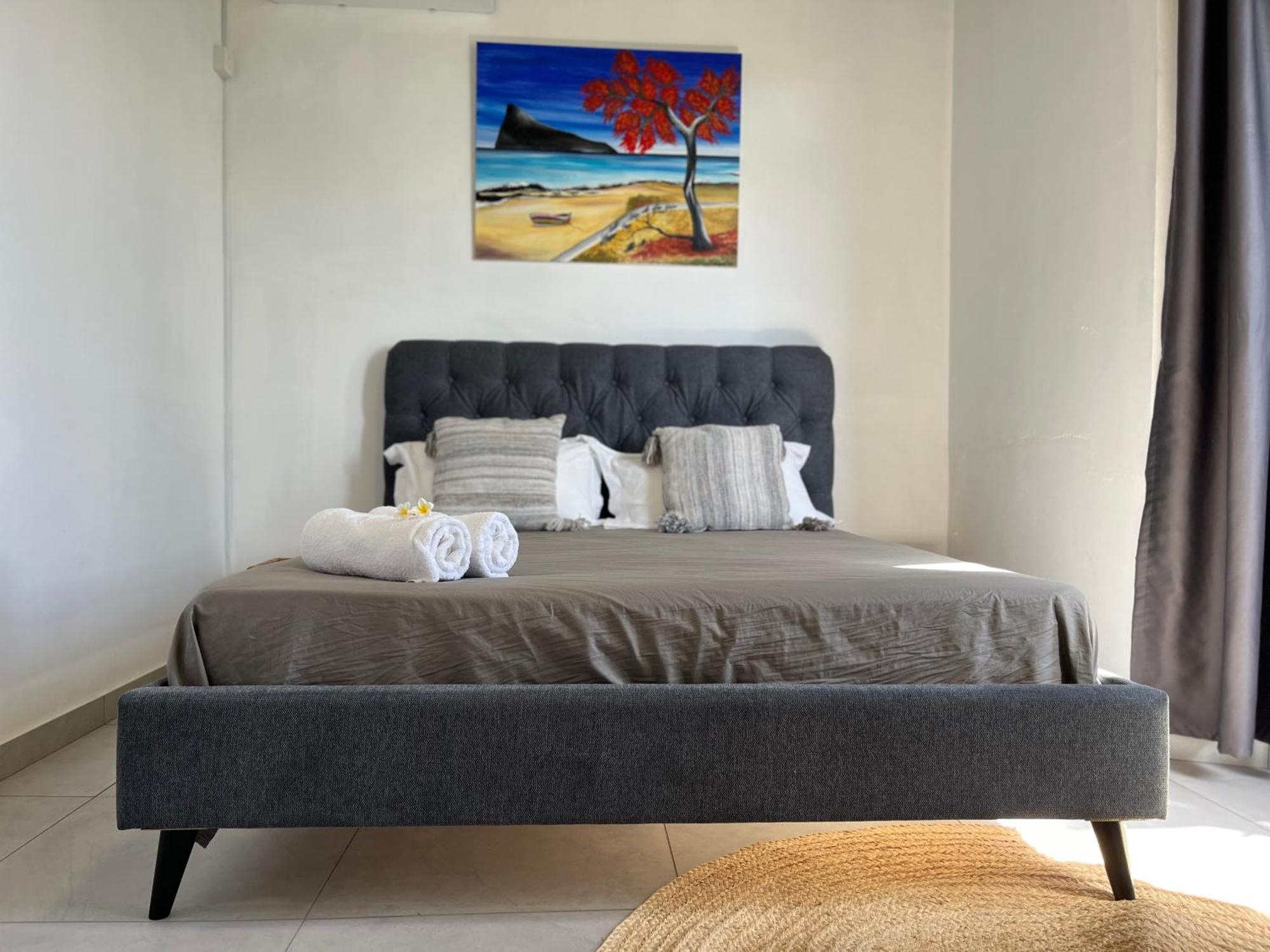 Cosy 2 Bedrooms Apts In Pereybere -Seasons Break Apartment 페레이베레 외부 사진