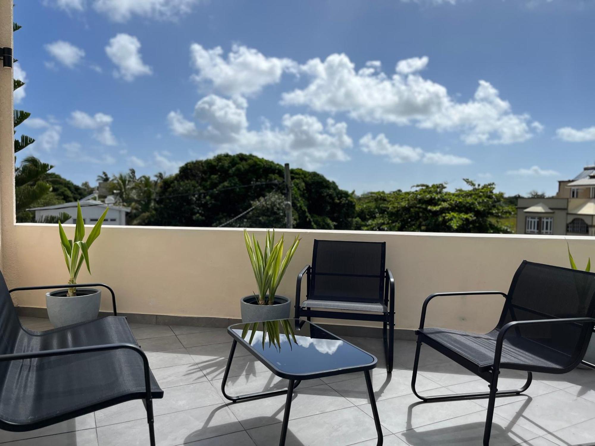 Cosy 2 Bedrooms Apts In Pereybere -Seasons Break Apartment 페레이베레 외부 사진