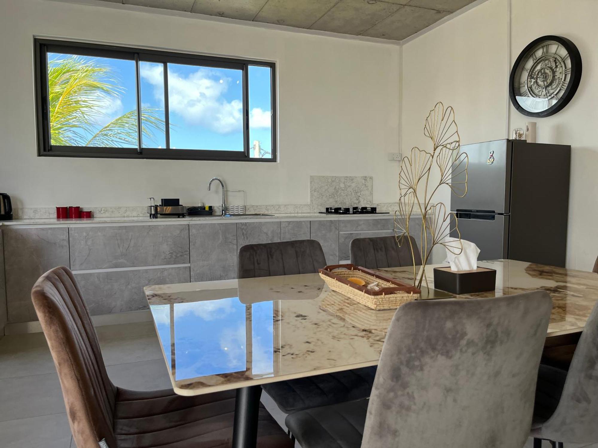 Cosy 2 Bedrooms Apts In Pereybere -Seasons Break Apartment 페레이베레 외부 사진